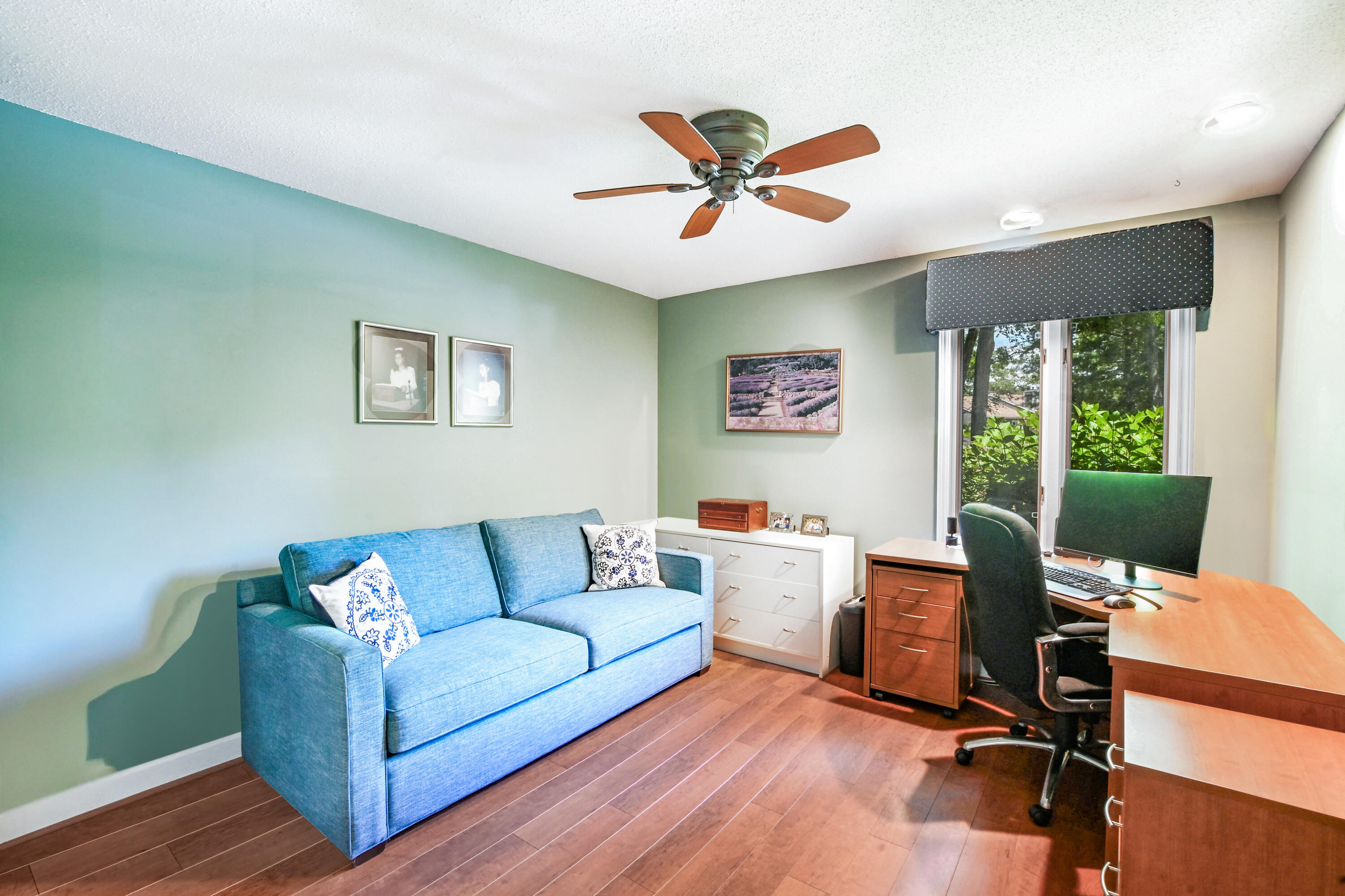 96 Shoreland Path Falmouth MA 02536