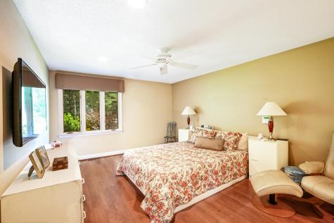 96 Shoreland Path Falmouth MA 02536