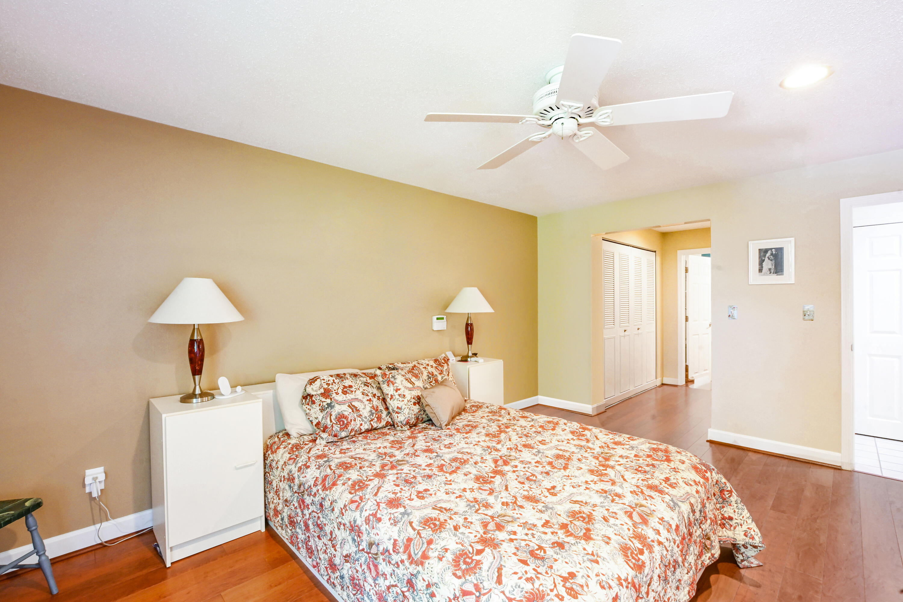 96 Shoreland Path Falmouth MA 02536