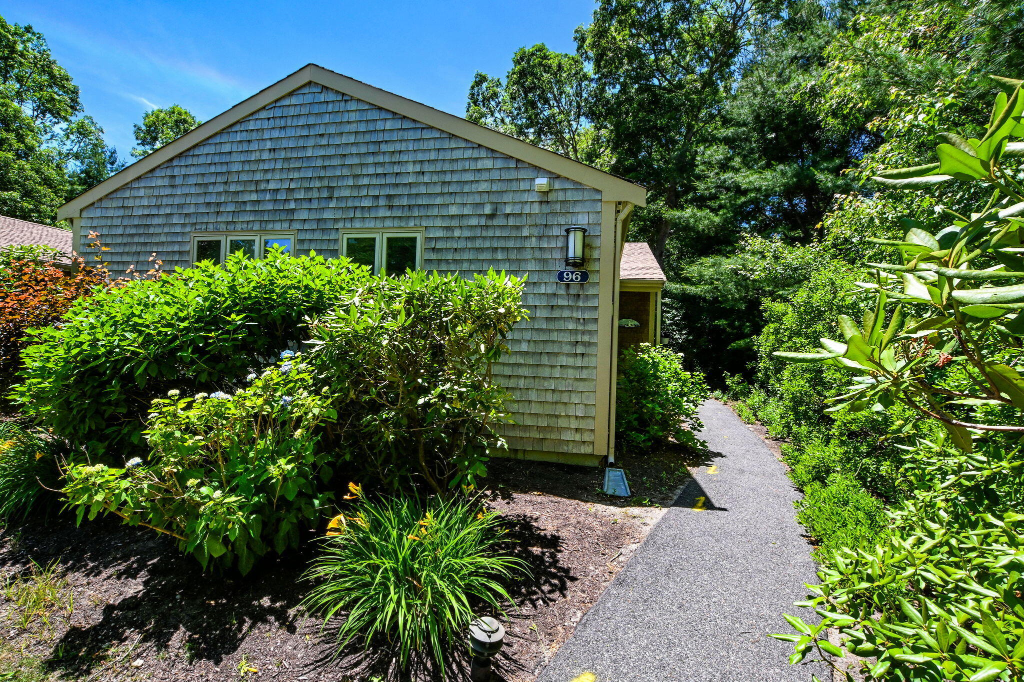 96 Shoreland Path Falmouth MA 02536