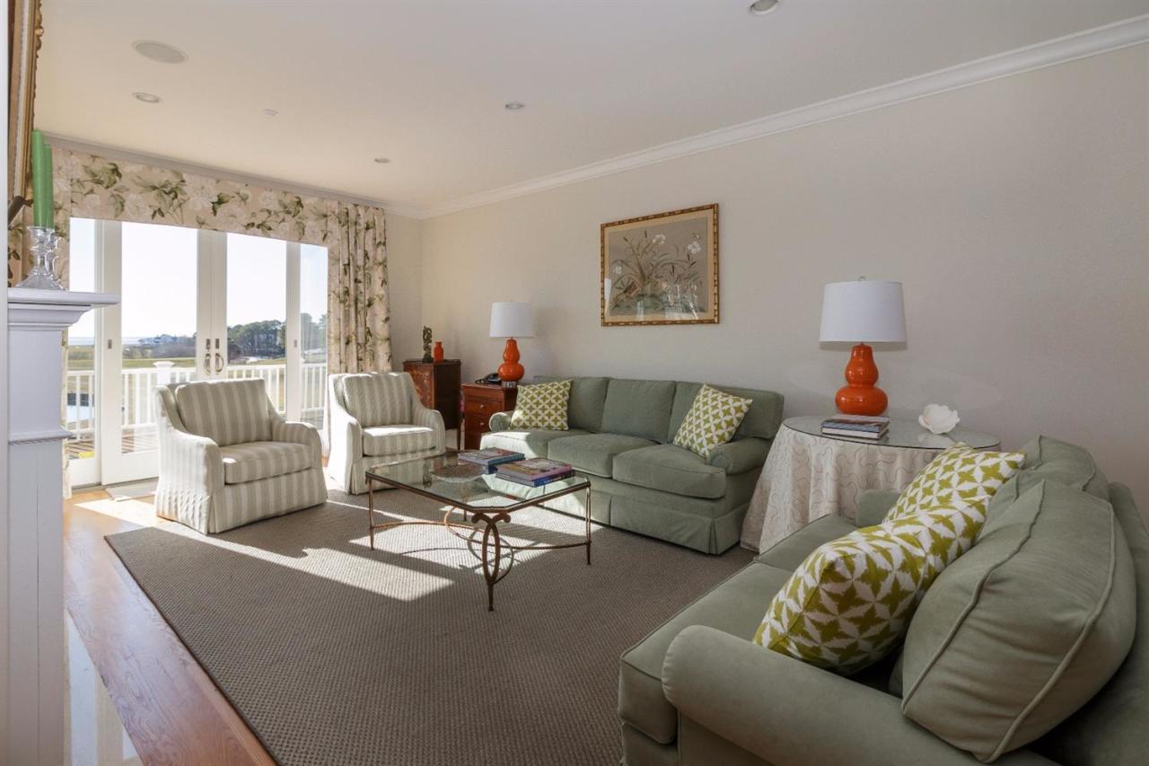 22 Vineyard Reach Mashpee MA 02649