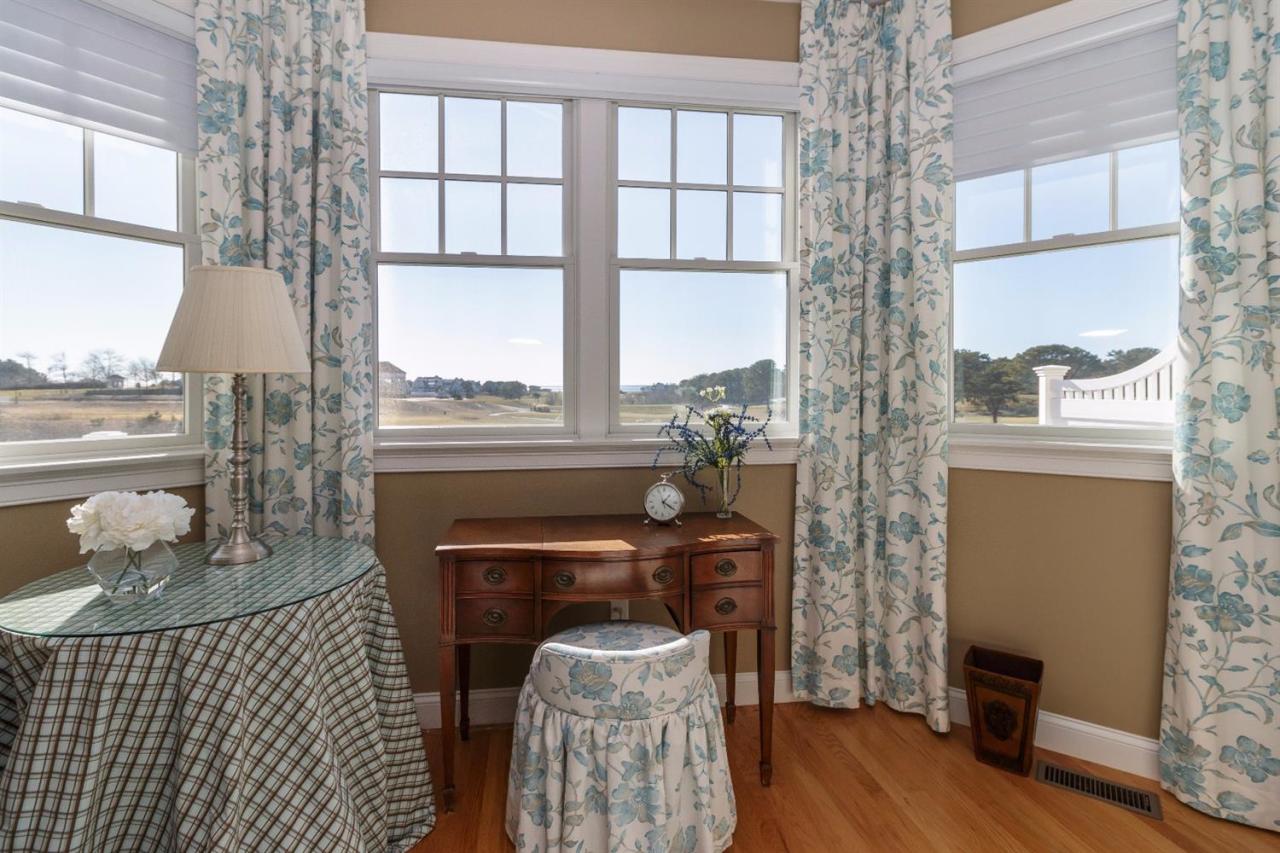 22 Vineyard Reach Mashpee MA 02649