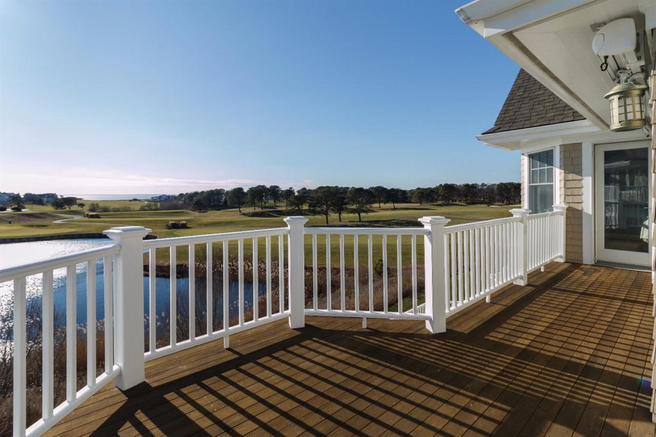 22 Vineyard Reach Mashpee MA 02649
