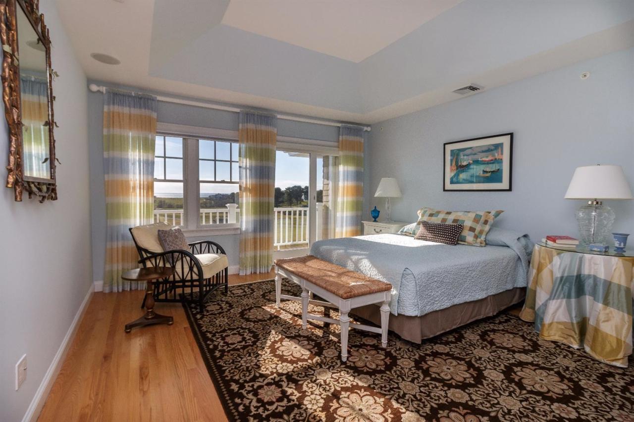 22 Vineyard Reach Mashpee MA 02649
