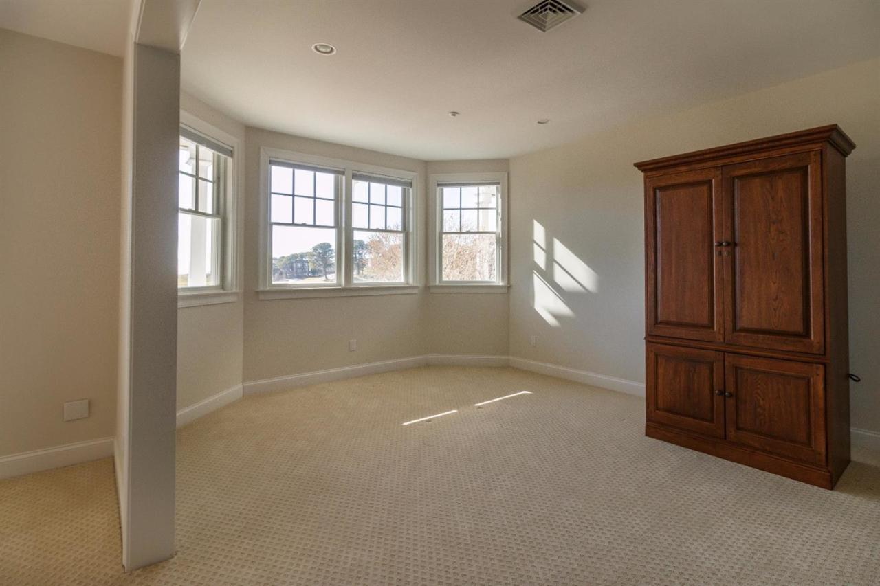 22 Vineyard Reach Mashpee MA 02649