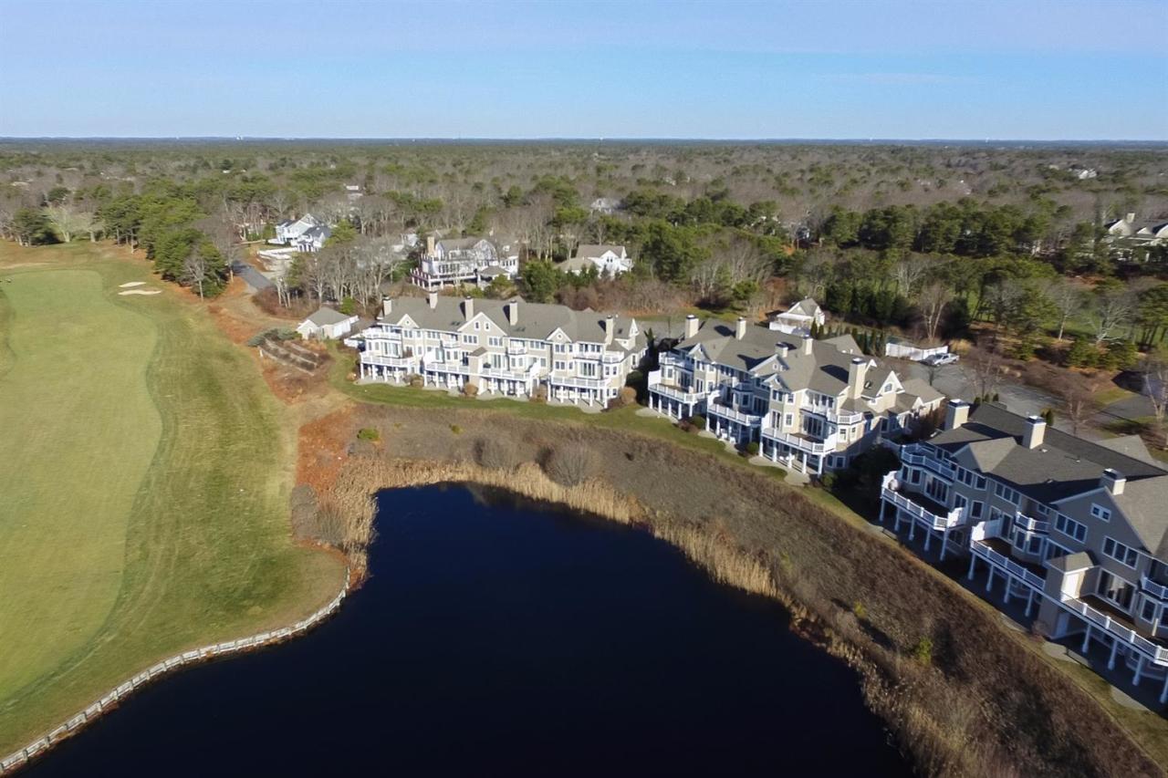 22 Vineyard Reach Mashpee MA 02649