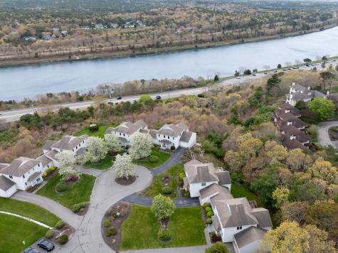2 Beach Plum Lane U: E Lane Bourne MA 02532