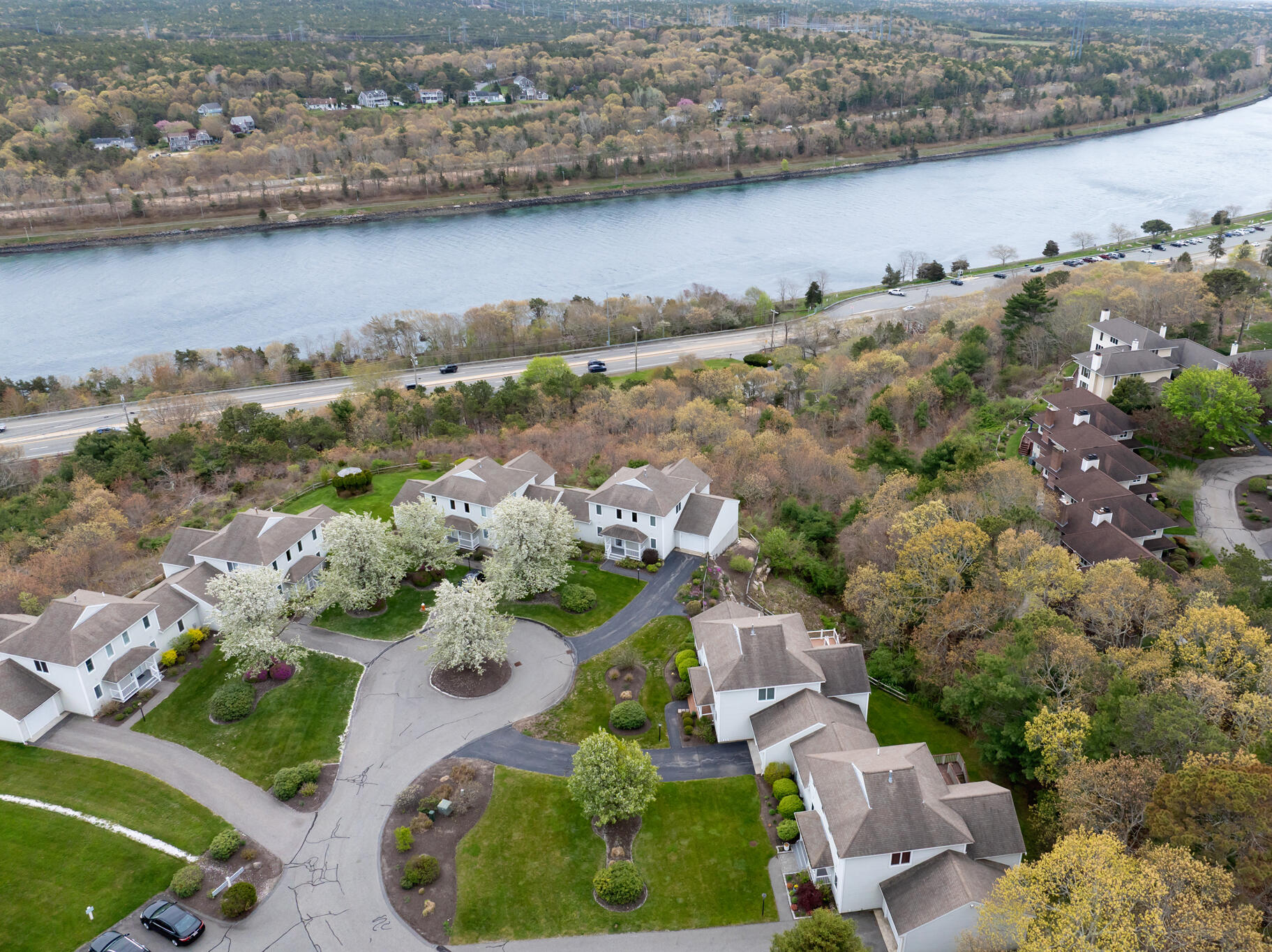 2 Beach Plum Lane U: E Lane Bourne MA 02532
