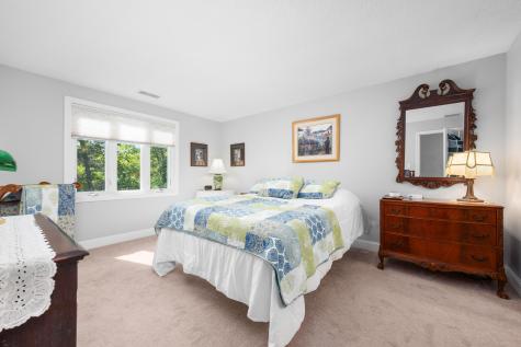 94 Forest Glade Teaticket MA 02536
