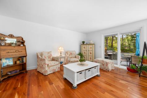 94 Forest Glade Teaticket MA 02536