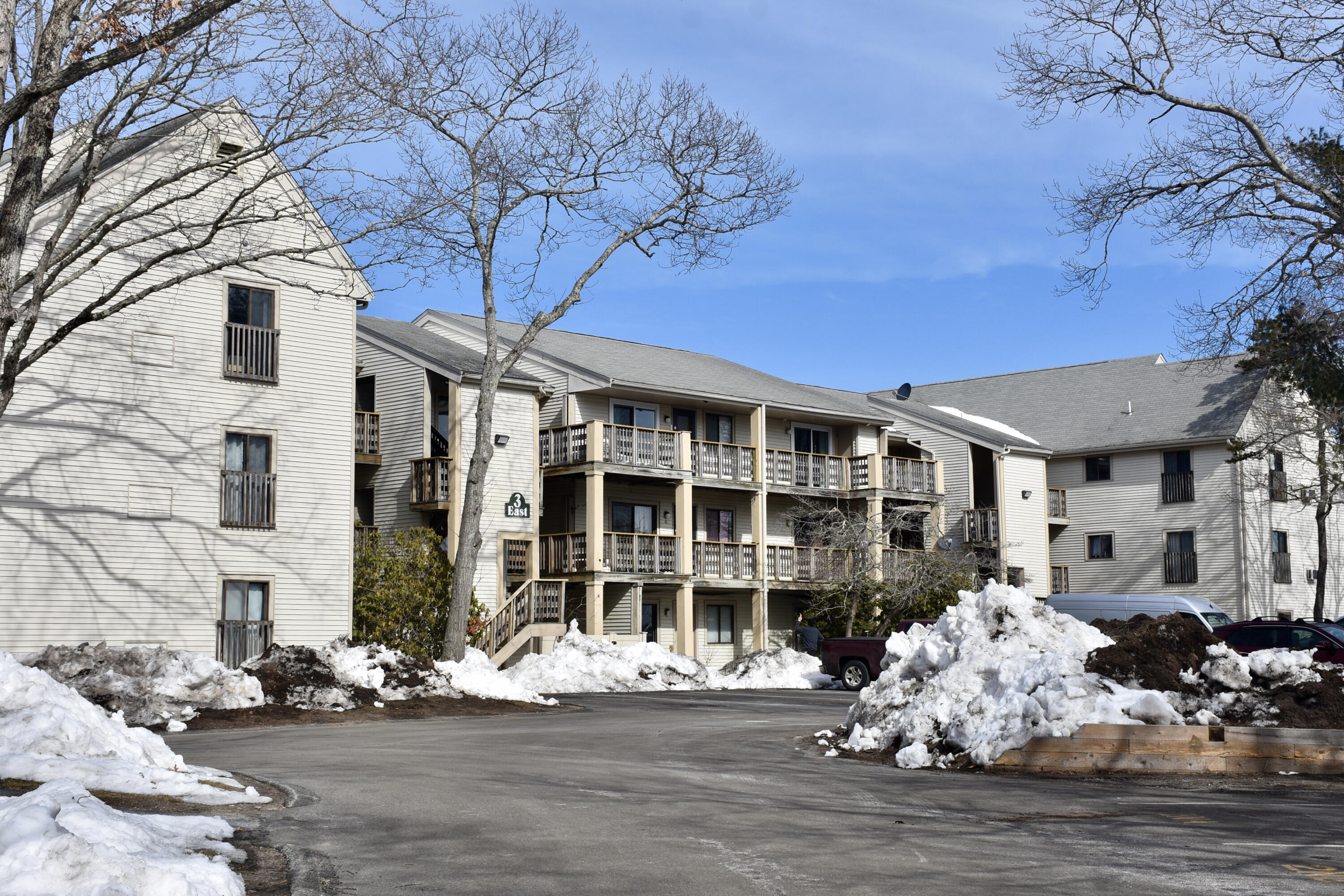 800 Bearses Way, Unit Apt 2ed, Barnstable MA photo 5