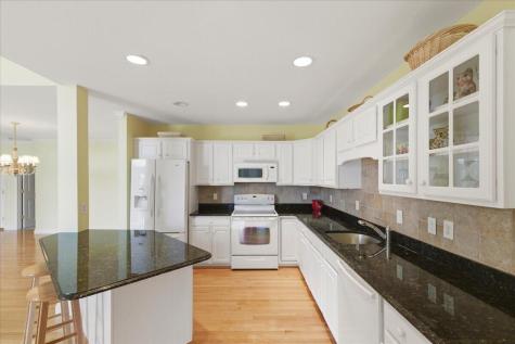 3 Periwinkle Court Bourne MA 02532