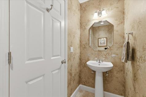 3 Periwinkle Court Bourne MA 02532