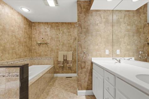 3 Periwinkle Court Bourne MA 02532