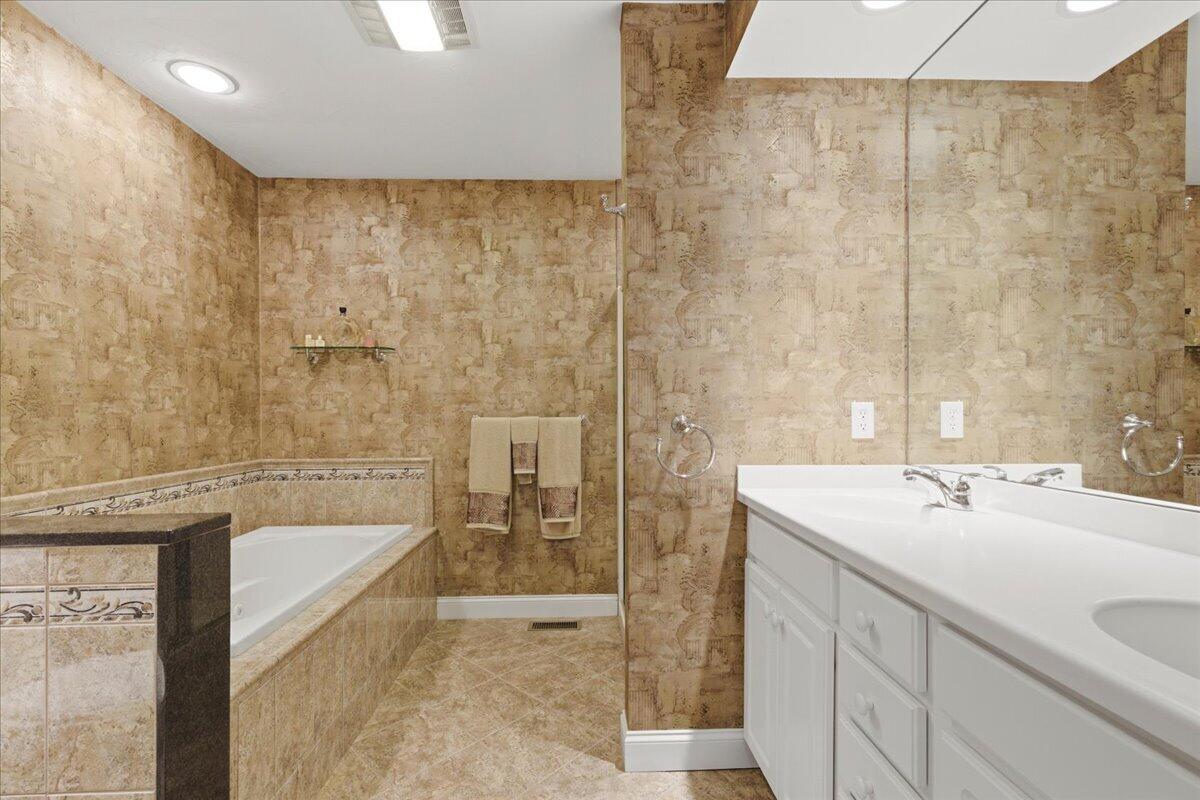 3 Periwinkle Court Bourne MA 02532