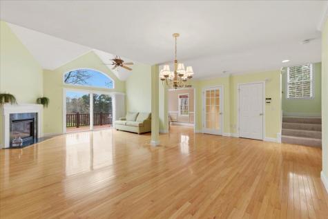 3 Periwinkle Court Bourne MA 02532