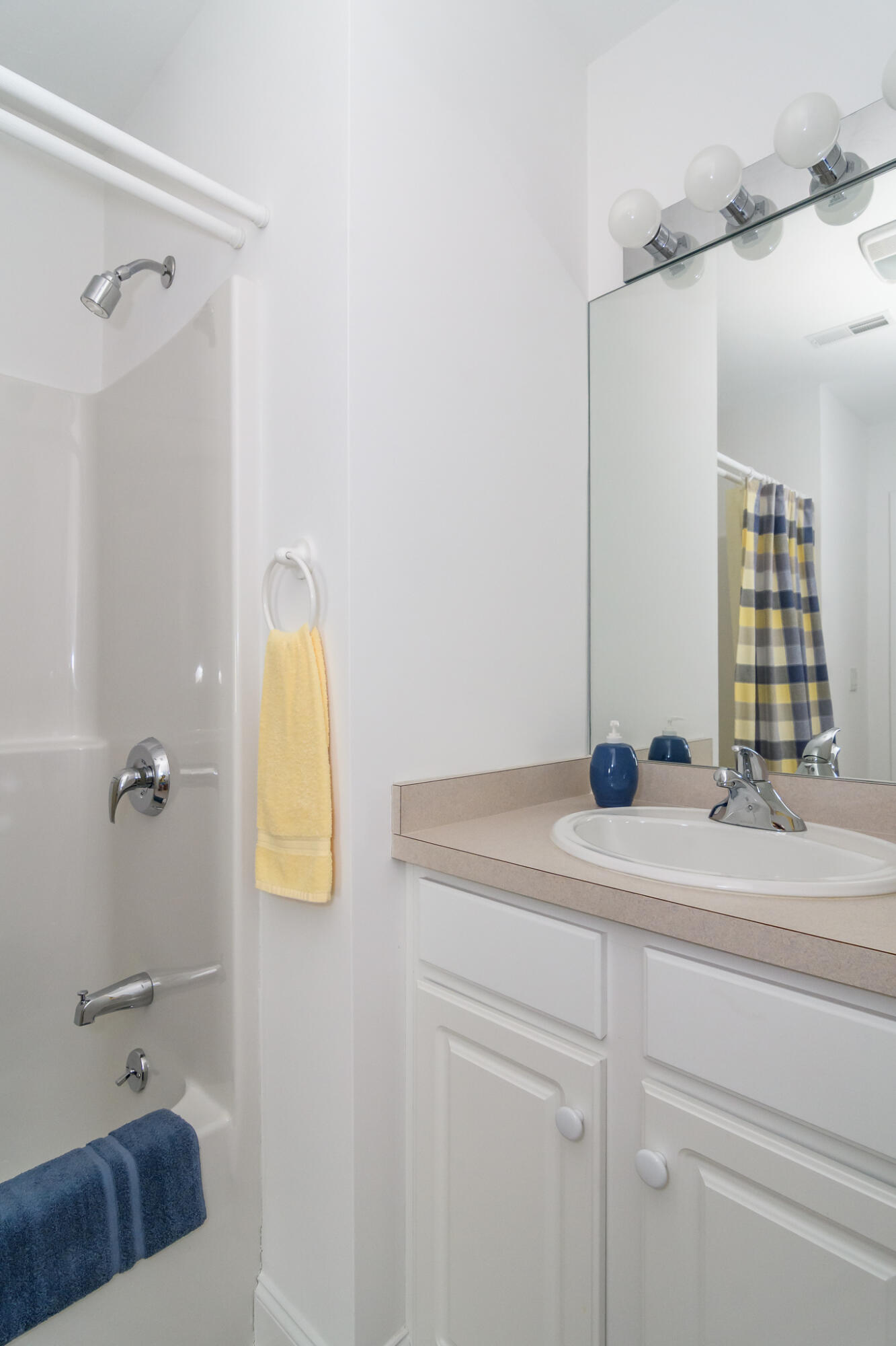 6 Hollyhock Knoll Court Bourne MA 02532