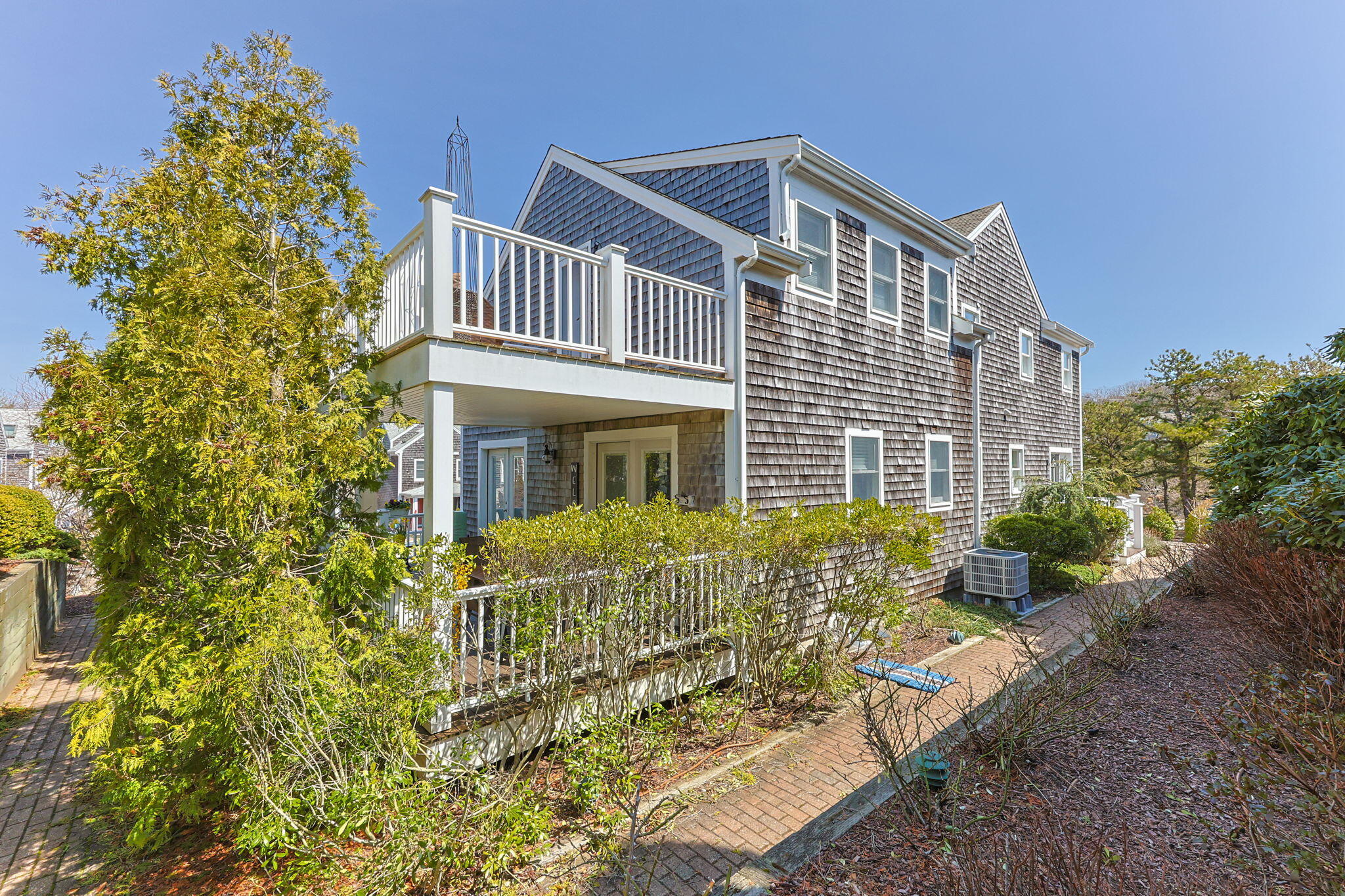 52 Harry Kemp Way Provincetown MA 02657