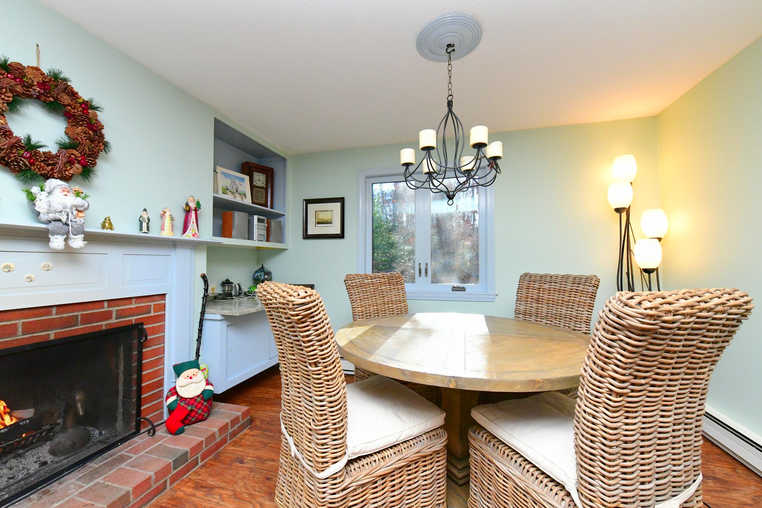 40 Woodrise Falmouth MA 02540