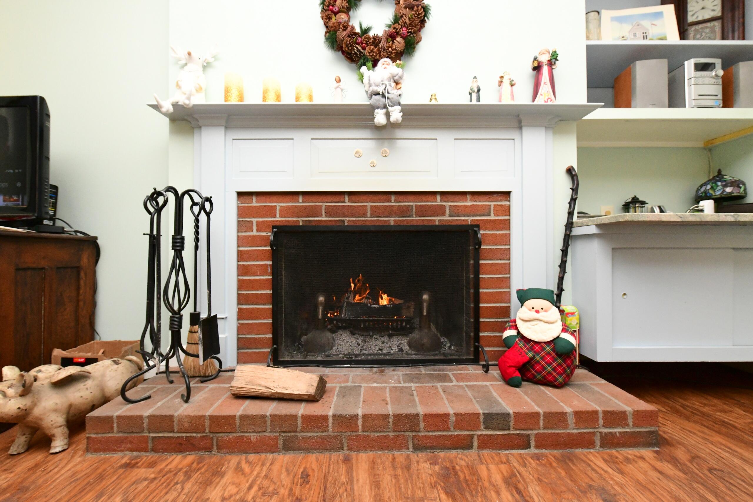 40 Woodrise Falmouth MA 02540