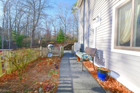 40 Woodrise Falmouth MA 02540