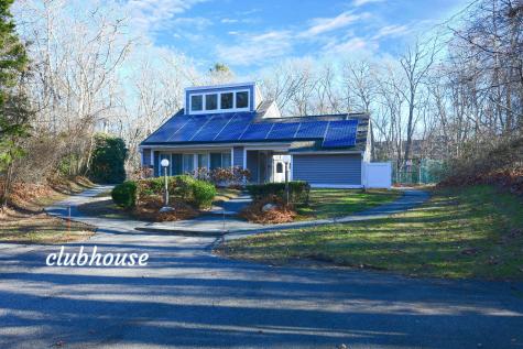 40 Woodrise Falmouth MA 02540