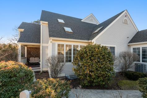 73 Gold Leaf Lane Mashpee MA 02649