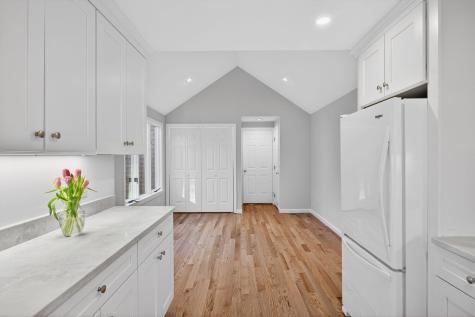 16 West Woods Yarmouth MA 02675
