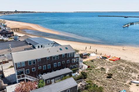 333R Commercial Street Provincetown MA 02657