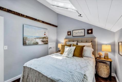 21 Milestone Way Mashpee MA 02649