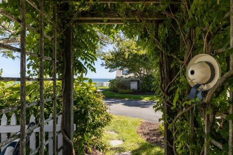 21 Milestone Way Mashpee MA 02649