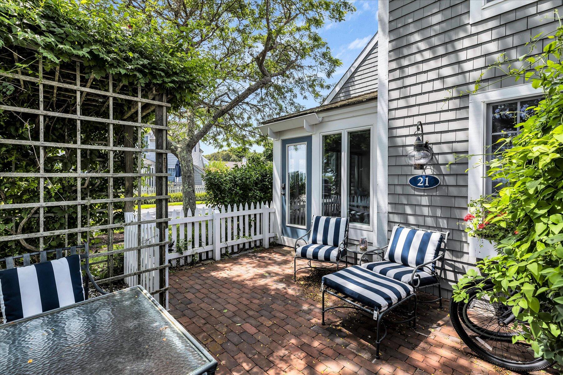 21 Milestone Way Mashpee MA 02649