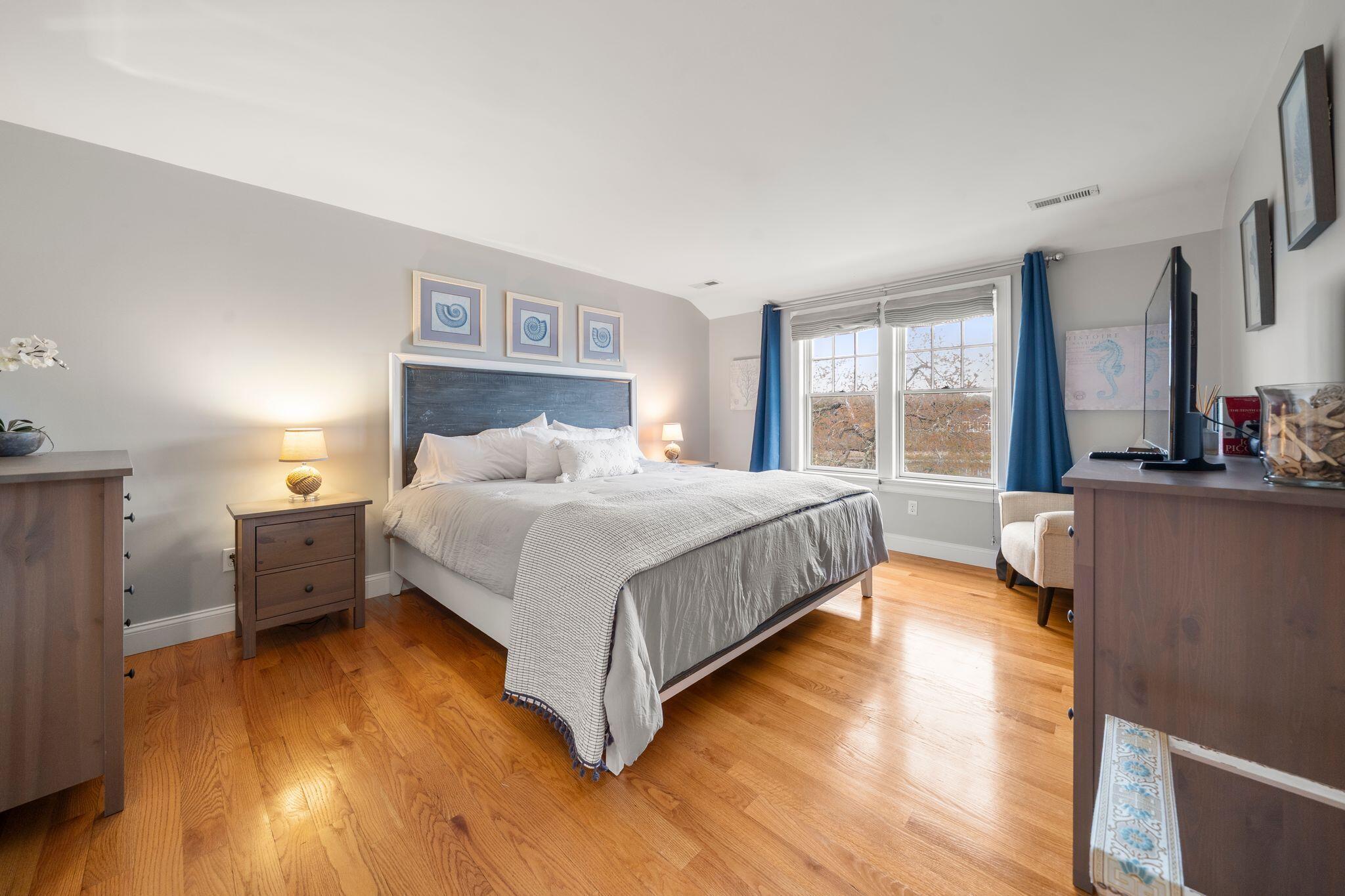 1068 Main Street Chatham MA 02633