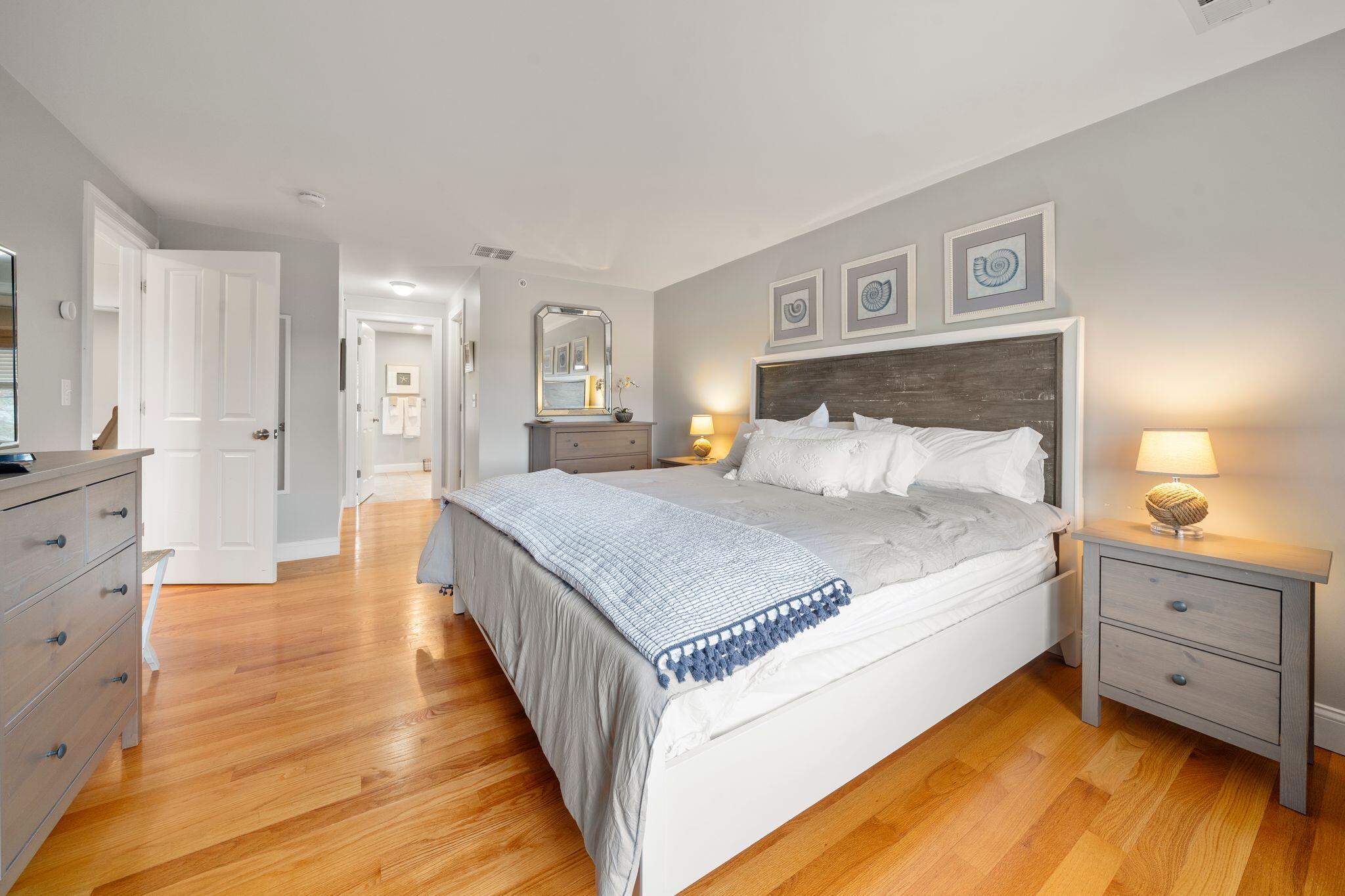 1068 Main Street Chatham MA 02633
