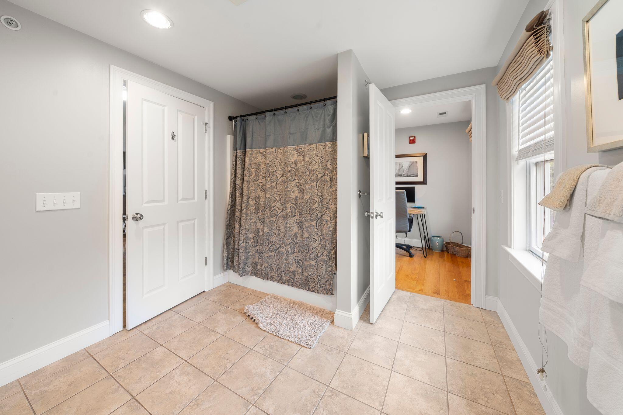 1068 Main Street Chatham MA 02633
