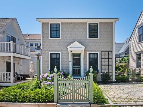8 Youngs Court Provincetown MA 02657