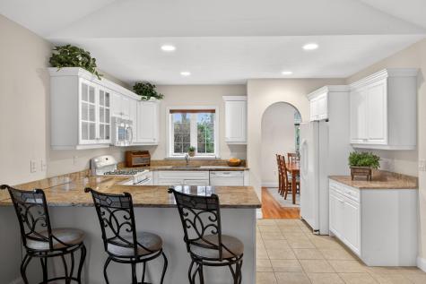 5 Blue Meadow Court Bourne MA 02532