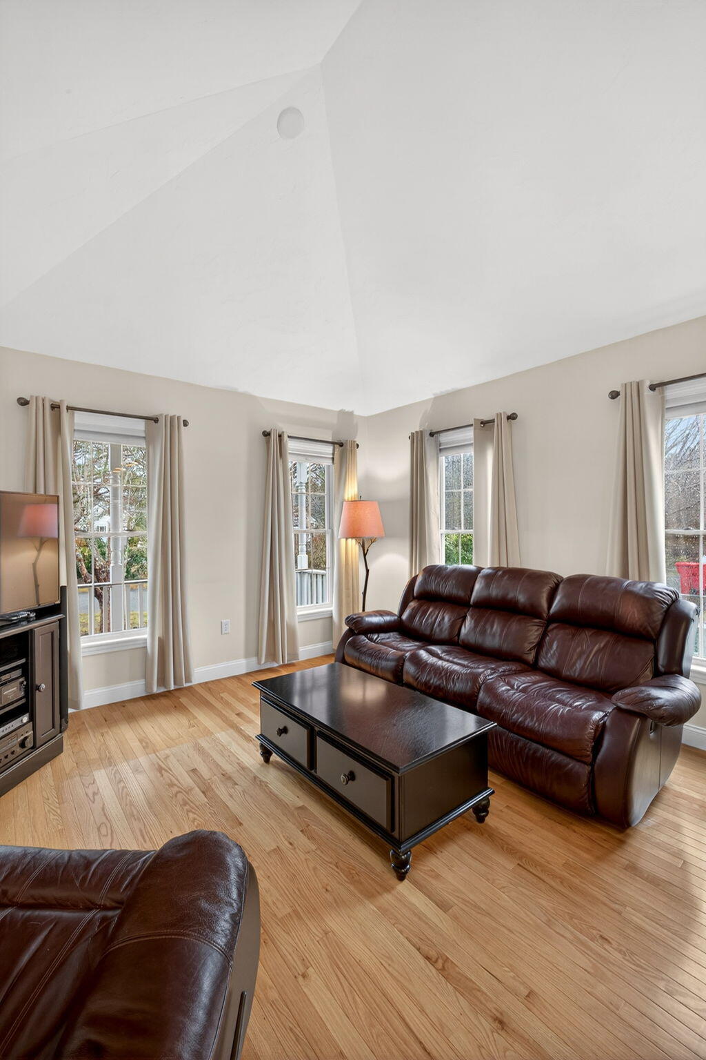 5 Blue Meadow Court Bourne MA 02532