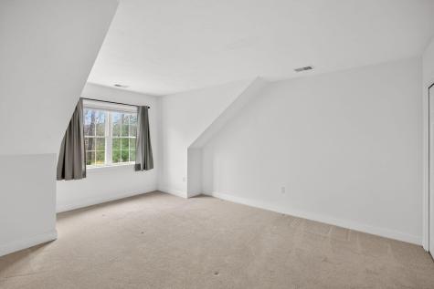 5 Blue Meadow Court Bourne MA 02532