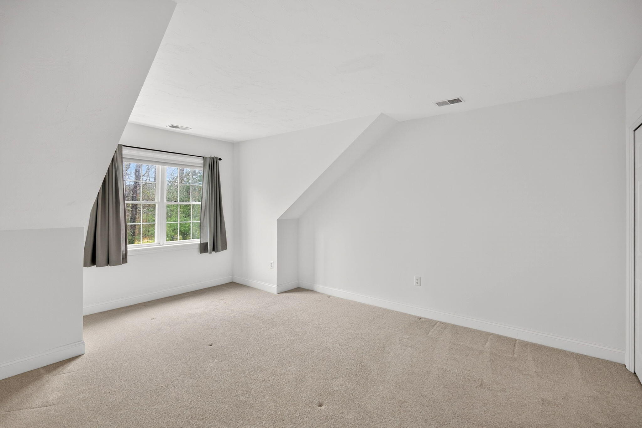 5 Blue Meadow Court Bourne MA 02532