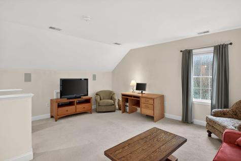 5 Blue Meadow Court Bourne MA 02532