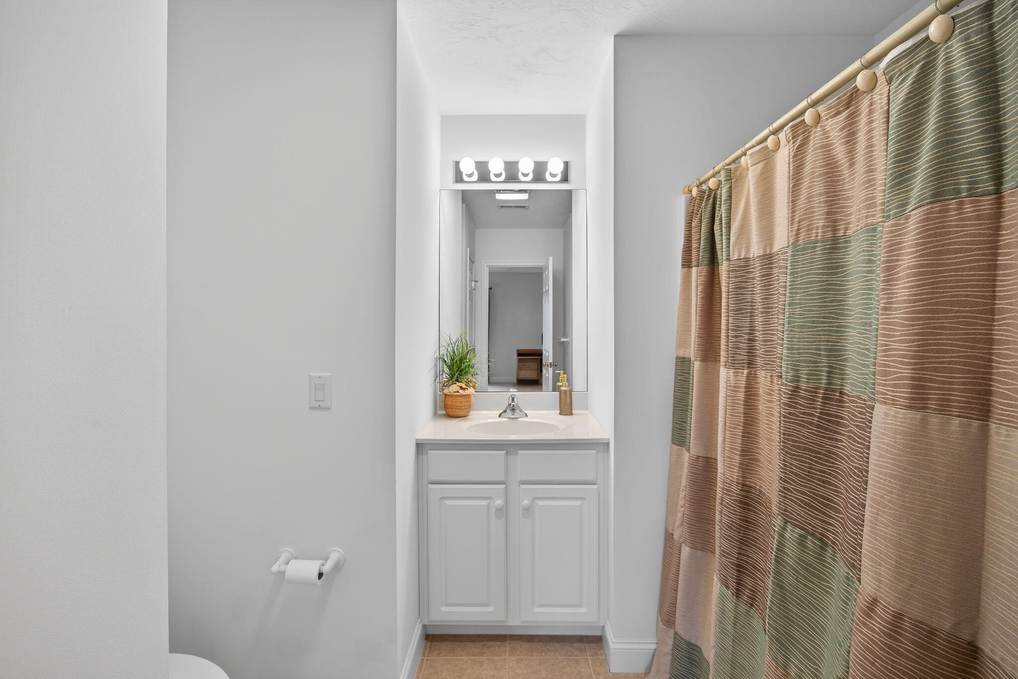 5 Blue Meadow Court Bourne MA 02532