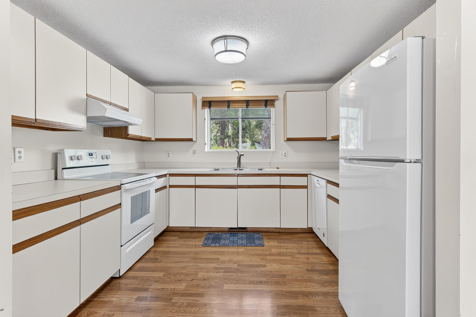 90 Shellback Way Mashpee MA 02649