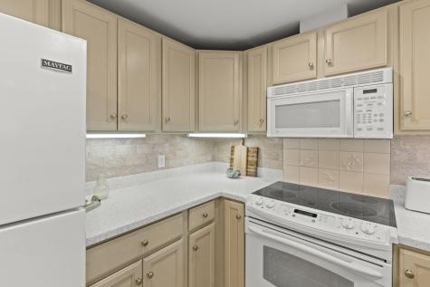 18 West Road Orleans MA 02653