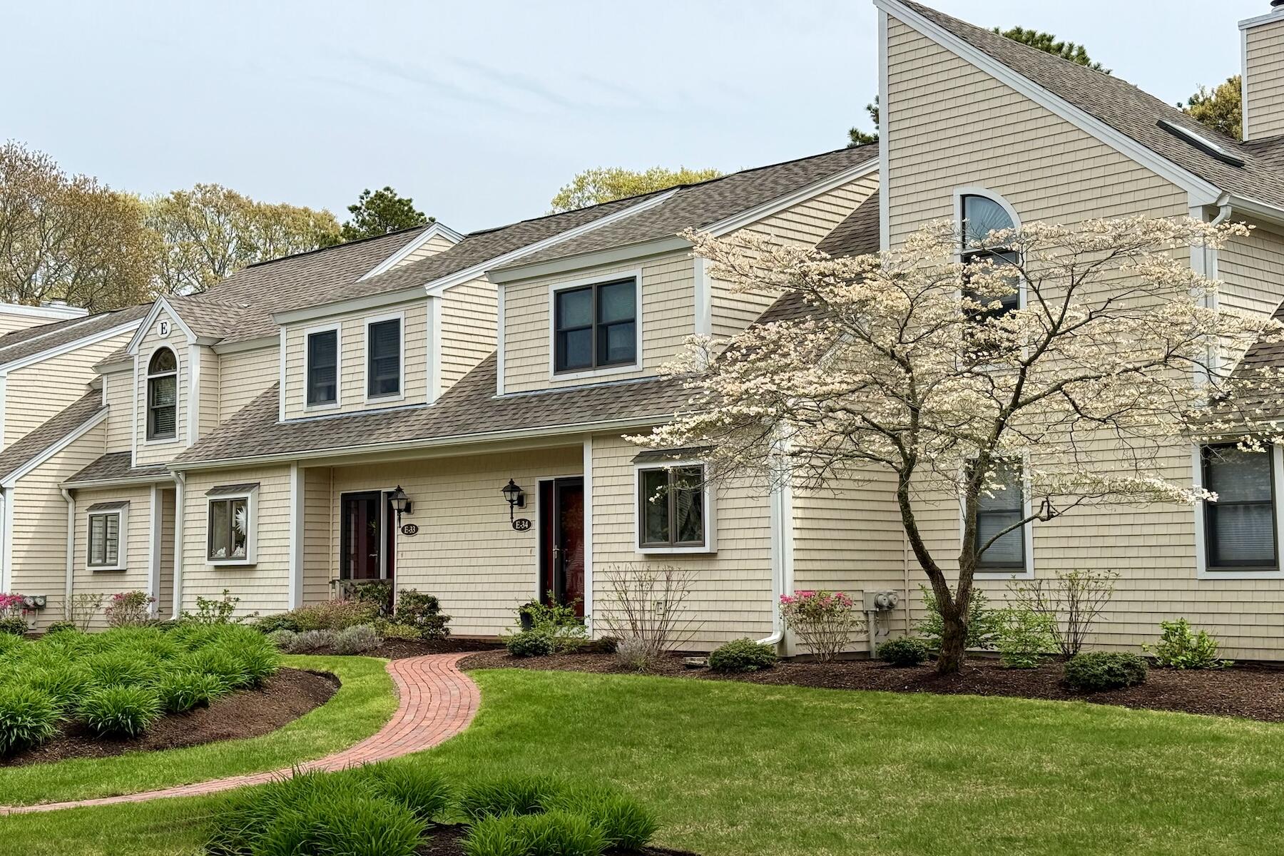 34 Shellback Way Mashpee MA 02649