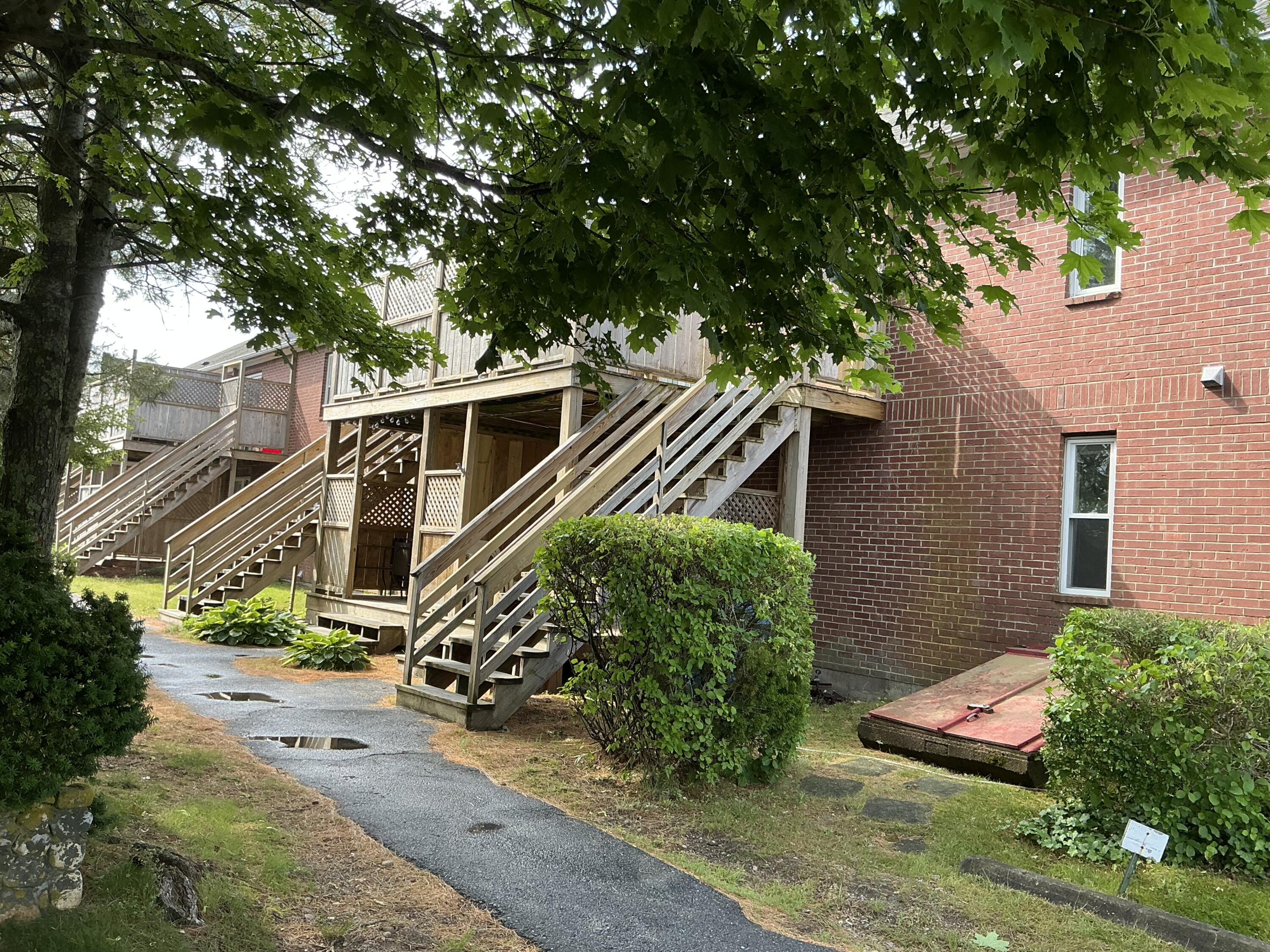 775 W Main Street Hyannis MA 02601