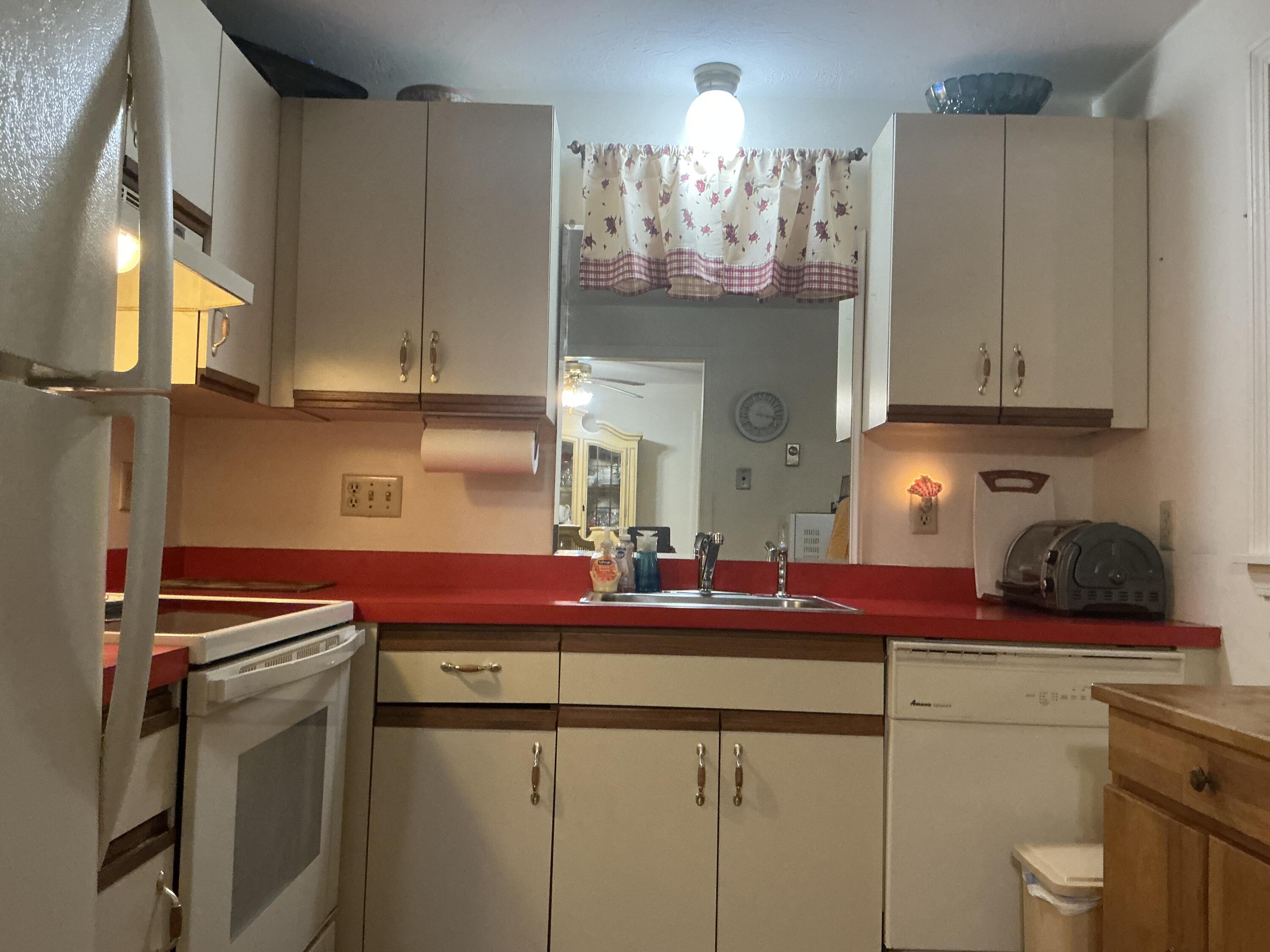 775 W Main Street Hyannis MA 02601