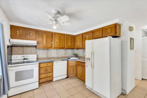 10 Margaret Joseph Road Yarmouth MA 02675