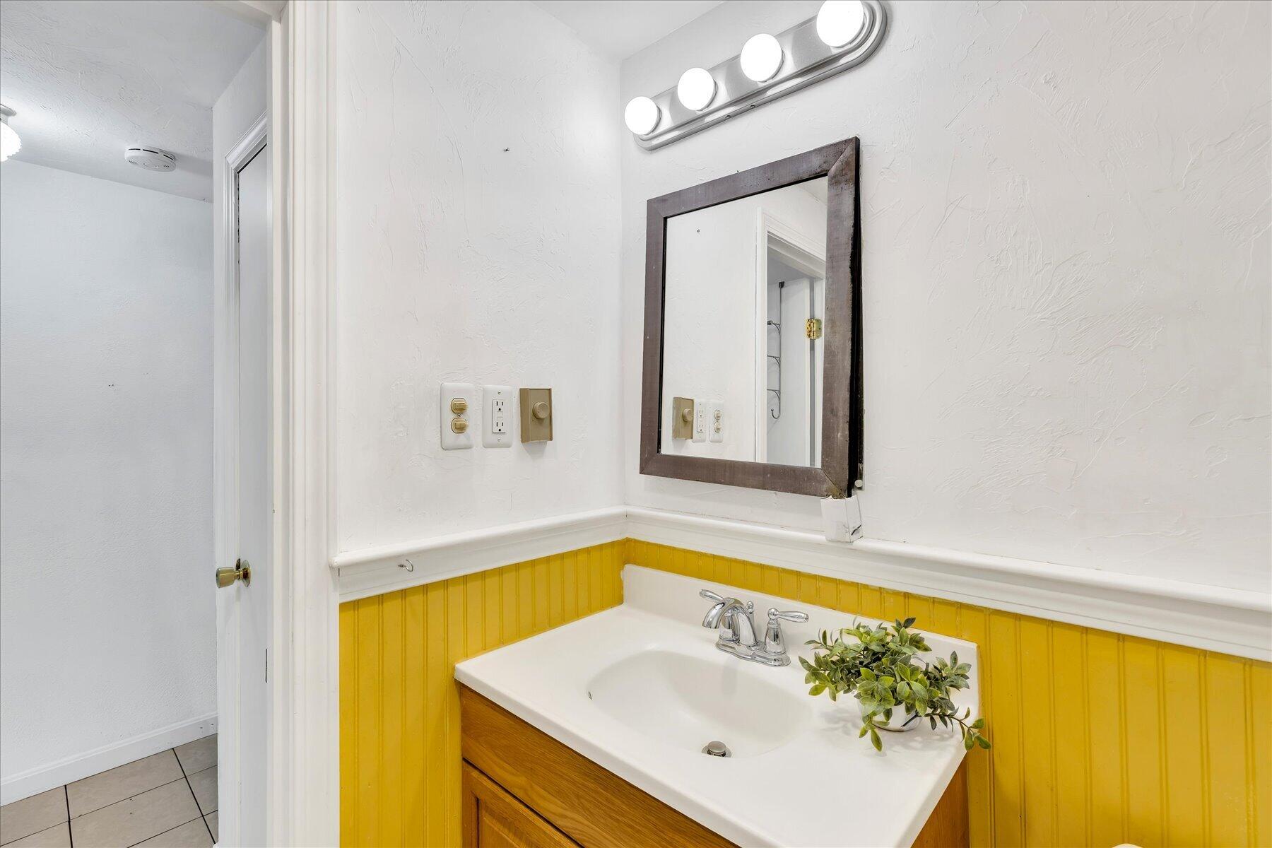 10 Margaret Joseph Road Yarmouth MA 02675