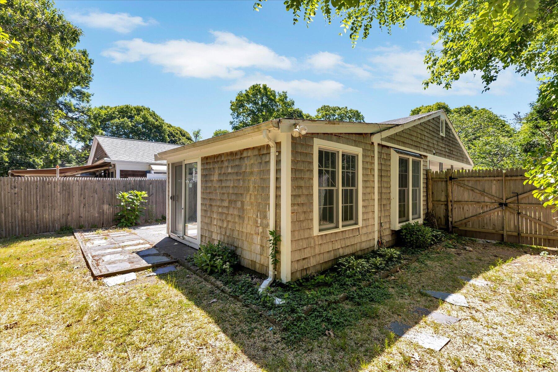 10 Margaret Joseph Road Yarmouth MA 02675